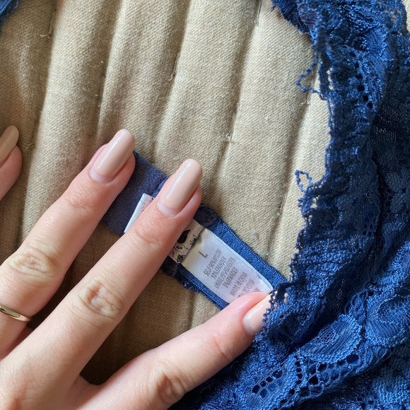 Blue Halter Top Bralette 💙 - Picture 4 of 5